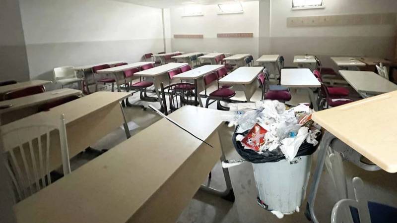 ankarada okul skandali coplerin yaninda derslik kurdular Kcml8nYX