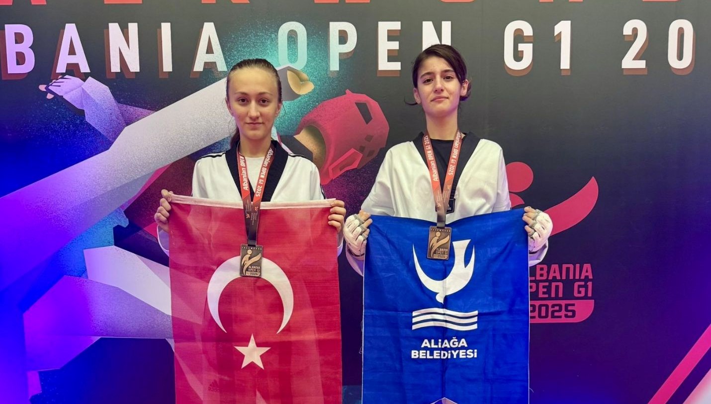 aliagali taekwondoculardan iki madalya qiZ7iN1a