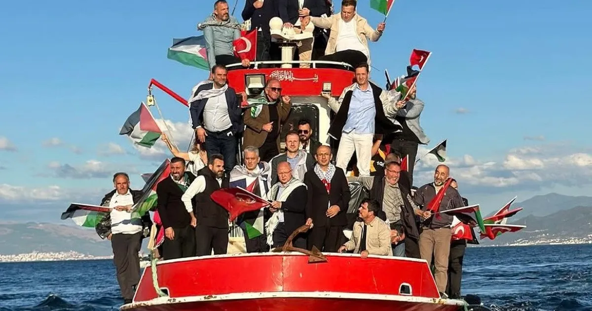 bursa mudanya sahilinden sumud filosuna destek uK873pru