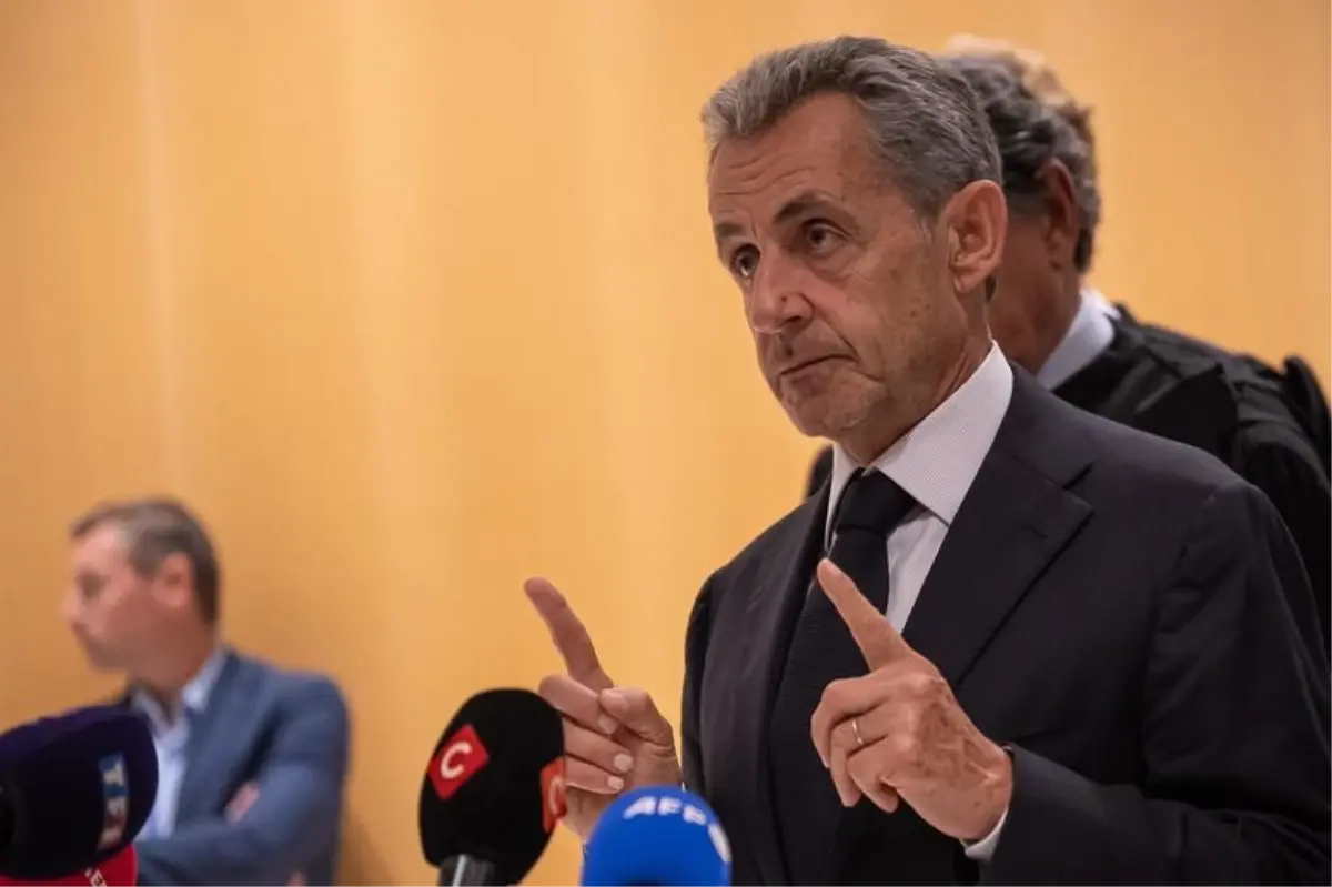 Eski Fransa Cumhurbaşkanı Sarkozy, Hapis Cezasına Girecek