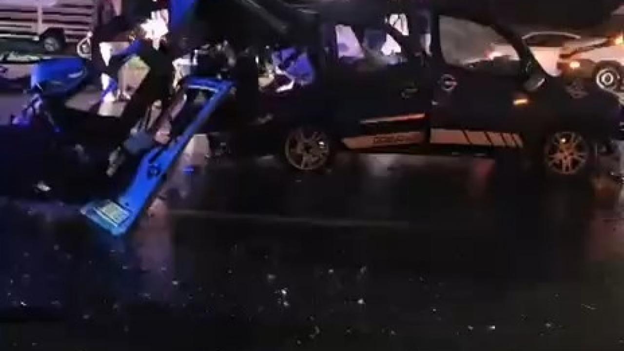 Başakşehir’de zincirleme kaza: Yaralılar var