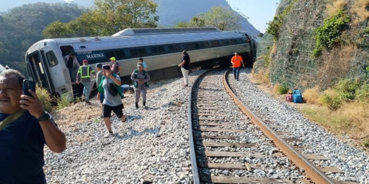 Meksika’da tren faciası: 13 ölü 98 yaralı