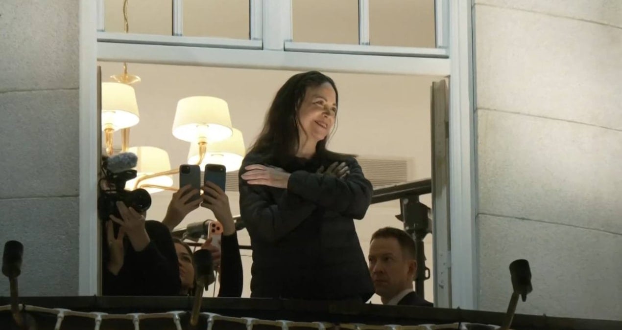 Nobel Barış Ödülü sahibini ülkeden kaçırmak için film gibi operasyon