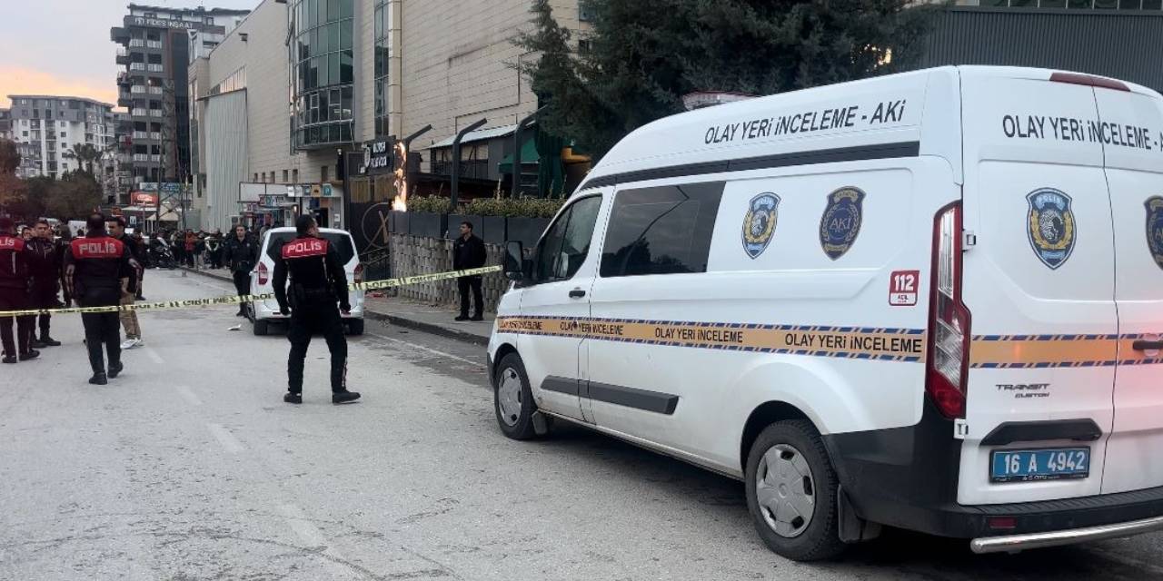 Restoranda servis krizi! 6 kişi silahla vuruldu