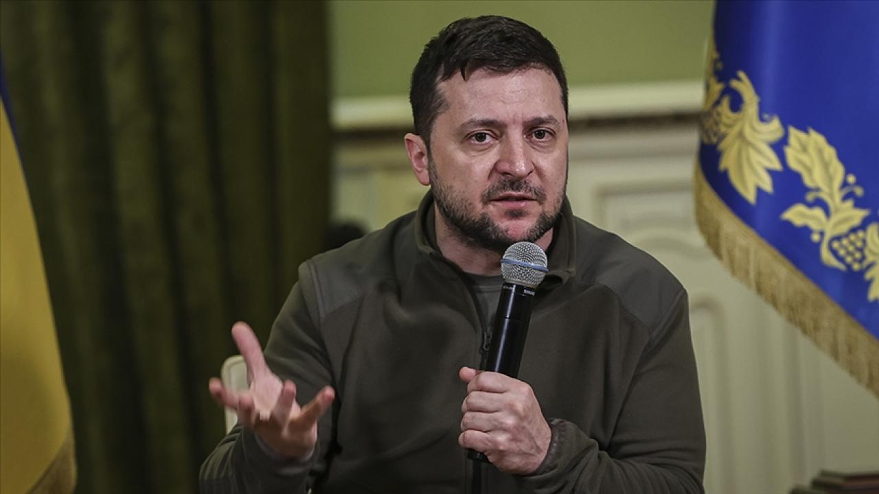 Zelenskiy’den seçim açıklaması! Trump “savaşı kullanıyor” demişti